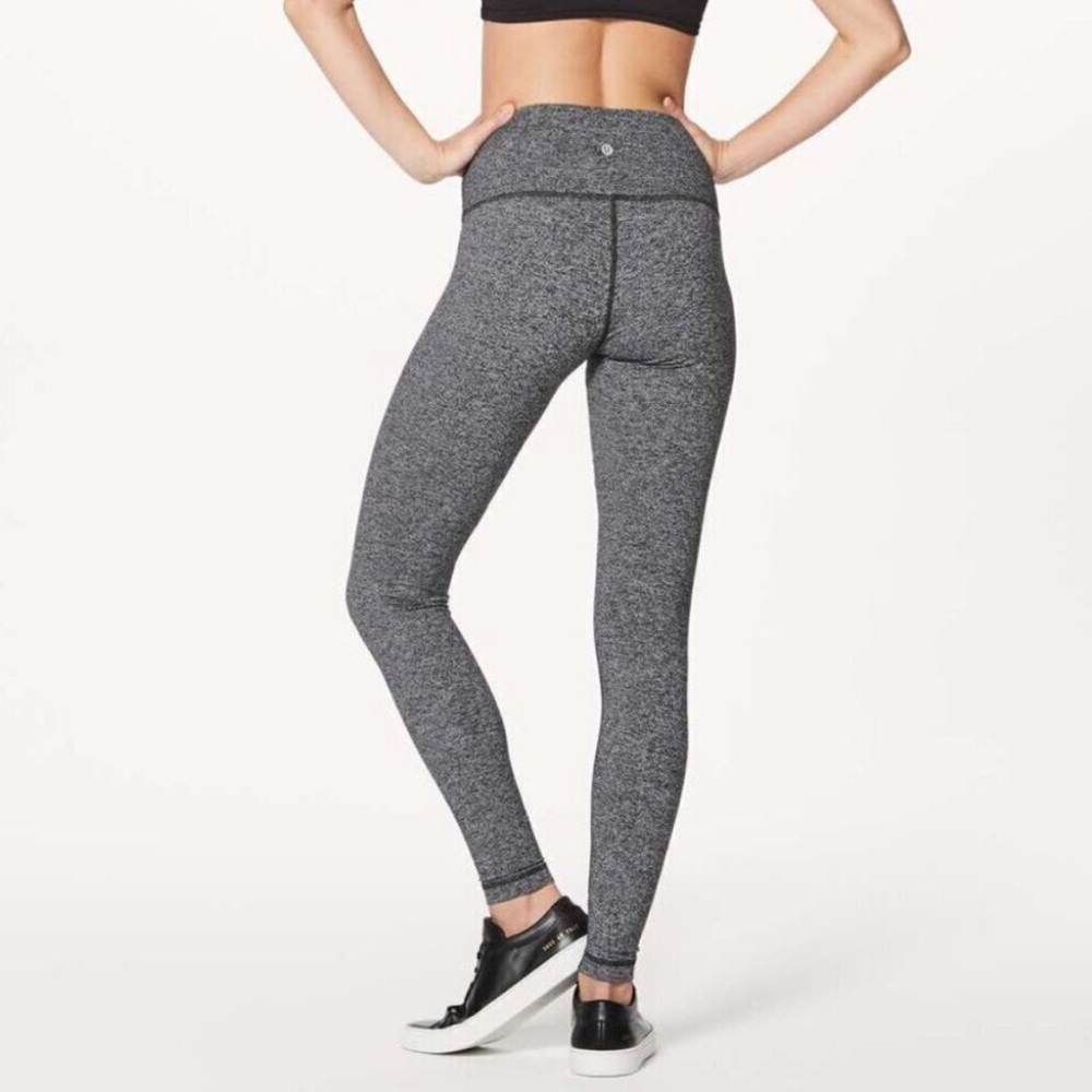 Lululemon Wunder Under size 10 athletic leggings
